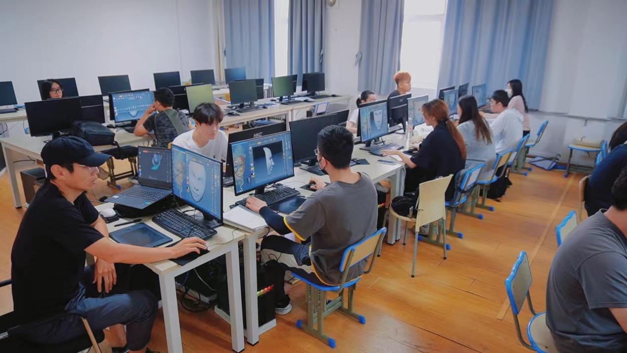 青岛大学数字化技术培训项目公开课顺利举行